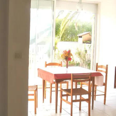 Cosy à Port 44 M² Avec Terrasse Et Jardin *
